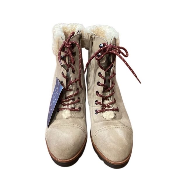 NWT Naturalizer Women's Varuna 2 Waterproof Booties Oatmeal Suede Size 7.5 - Picture 9 of 14